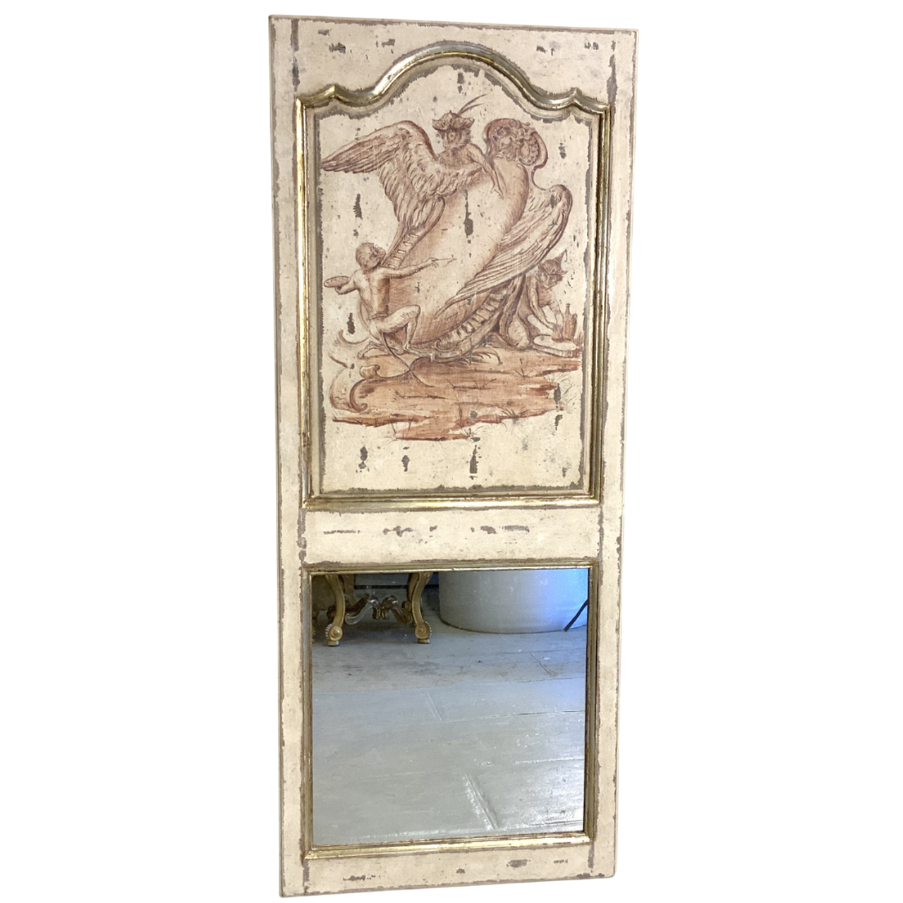 DECORATIVE TRUMEAU