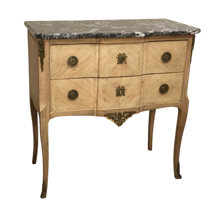 PETITE COMMODE TRANSITION