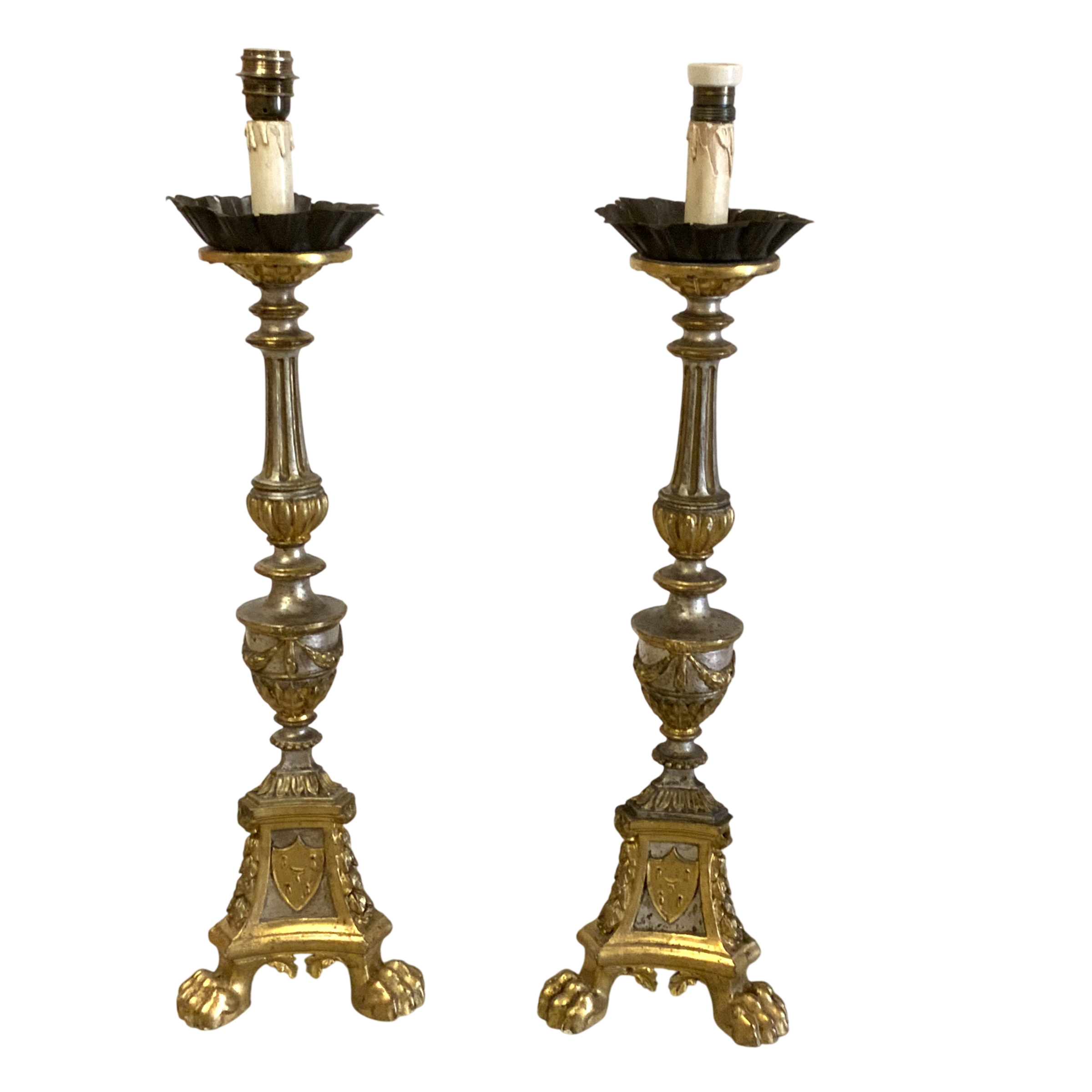 PAIR OF LAMPS